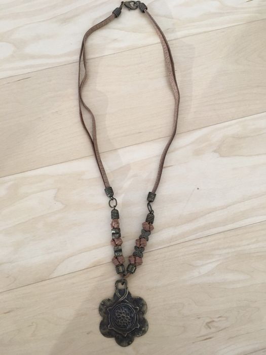 Colares fantasia lindos