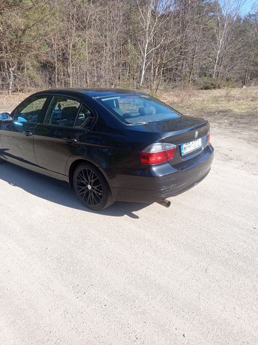 BMW E90 320i 2.0 benzyna