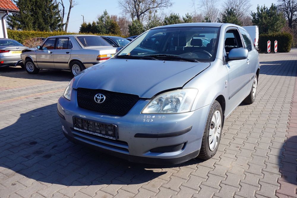 TOYOTA COROLLA E12 3D HB 8Q3 1.4 16V KM SREBRNY na części