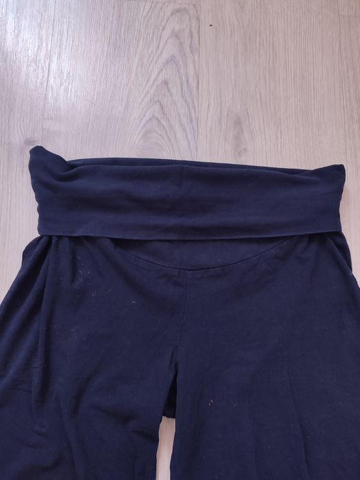 Czarne spodenki 3/4 legginsy luźne ciążowe