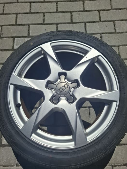 Felgi 17cali nowe orginalne obrecze audi a4 b8