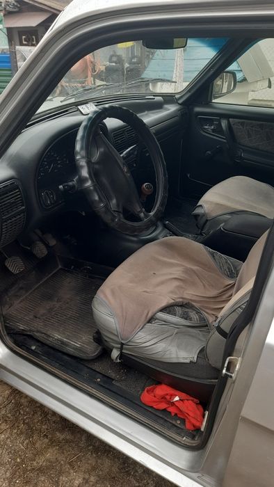 Волга 31105 2004 рік