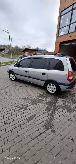 Zafira a 1.8 бензин