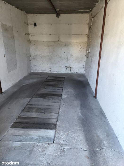 Garaż murowany 16,2 m² z kanałem – Bydgoszcz, ul. Skromna