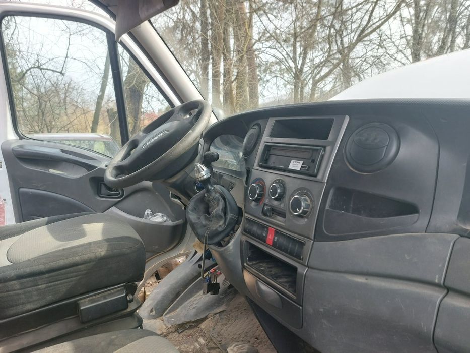 Rama z dokumentami iveco daily rozstaw 3,7m 2012r