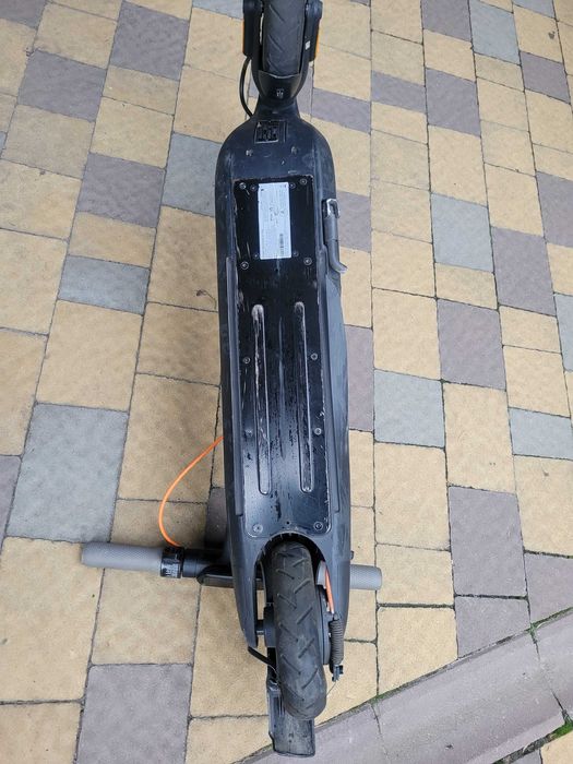 Електросамокат SEGWAY Ninebot E2 PLUS E Black