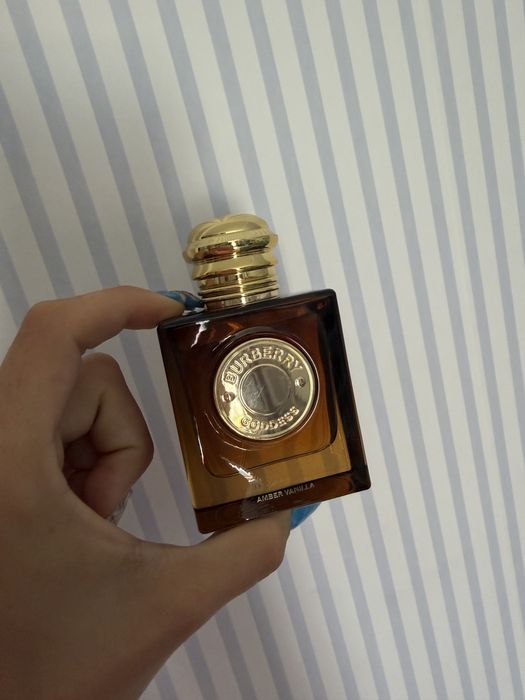 Burberry goddess amber vanila