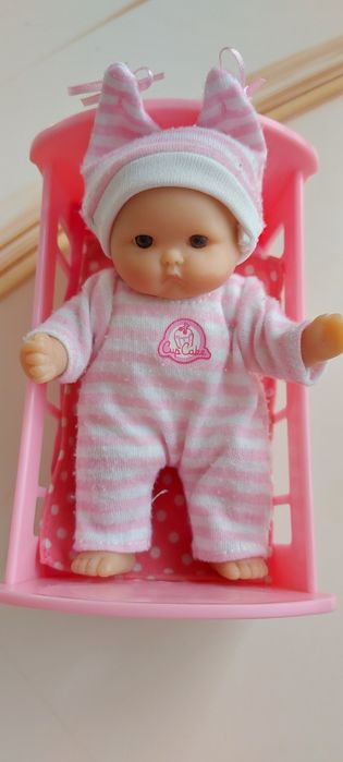 Пупсик с кроватью колыбелькой