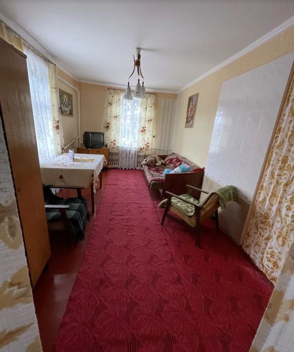 Затишний будинок недалеко від міста, простора ділянка 16сот. 46380