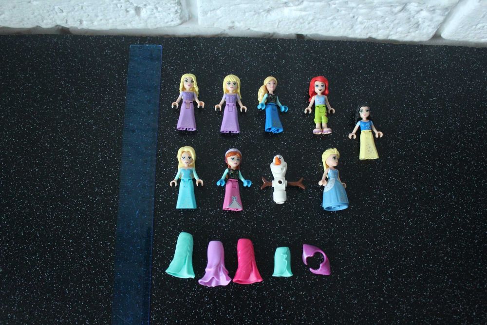 Лот  фігурок принцесок і спідниць лего friends, оригінал lego