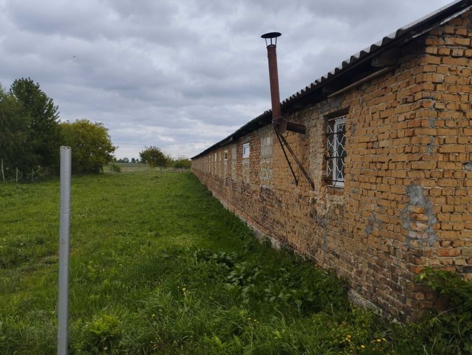 Продаж комерційного приміщення с.Плоске