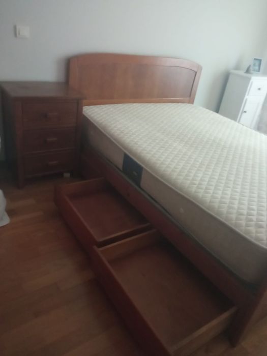 Cama casal com colchão