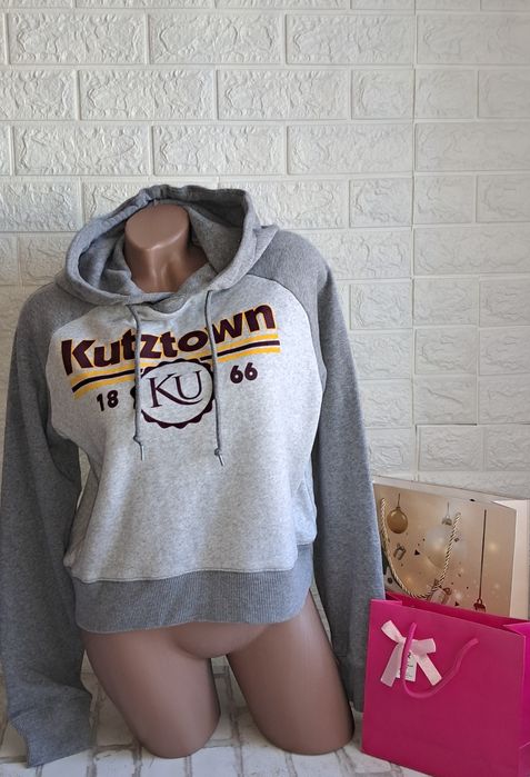 Укорочена толстовка