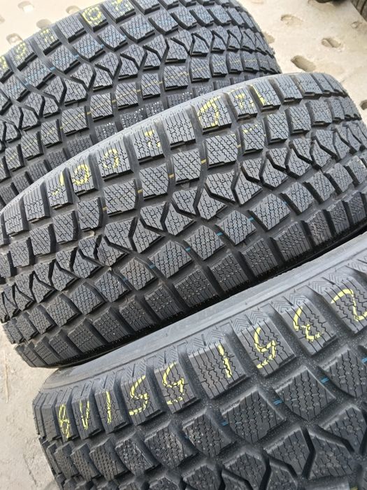 Nowe demo opony zimowe 235/55/18 Mazzini 4 sztuki 25r