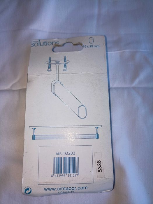 Suporte varão de roupeiro oval