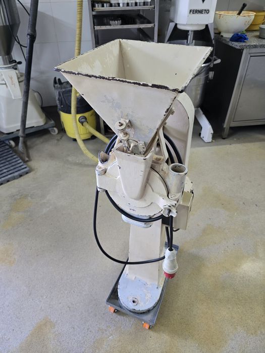 Moinho de acuçar em pó