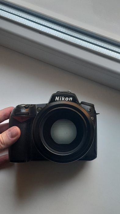 Nikon d90 + 105 2.8 macro з 2 акумуляторами та зарядним