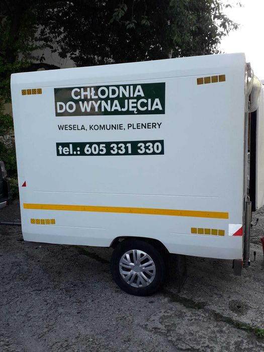Chłodnia do wynajęcia wesele mobilna przyczepka catering impreza