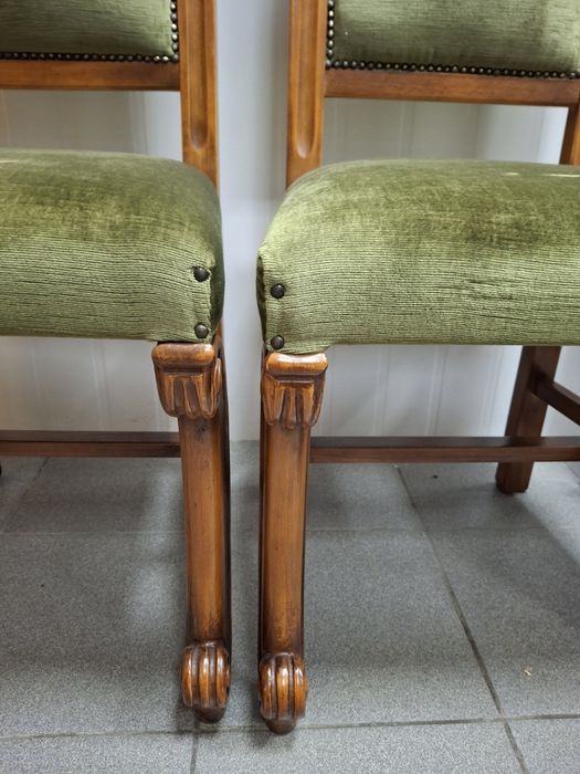 Італянскі крісла  виготовлені з дерева