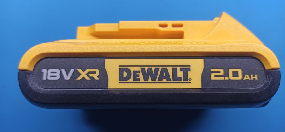 Akumulator, bateria DEWALT 18v XR 2.0mA