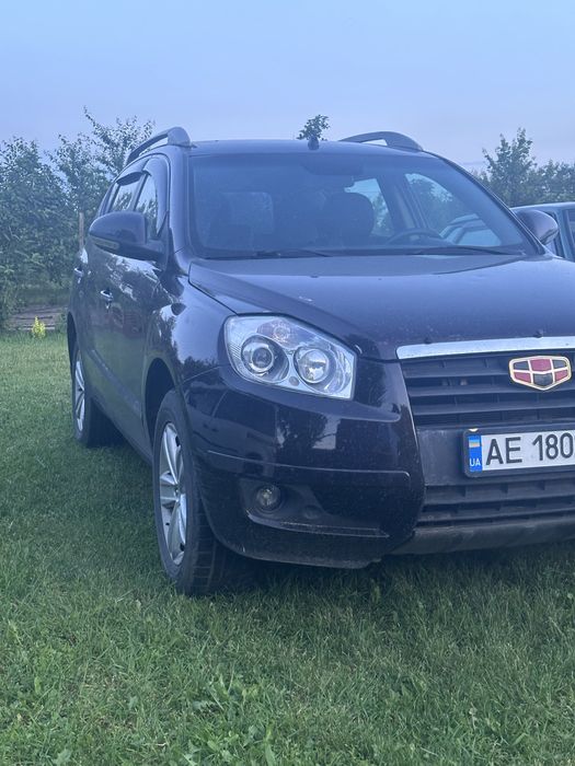 Geely Emgrand-X7