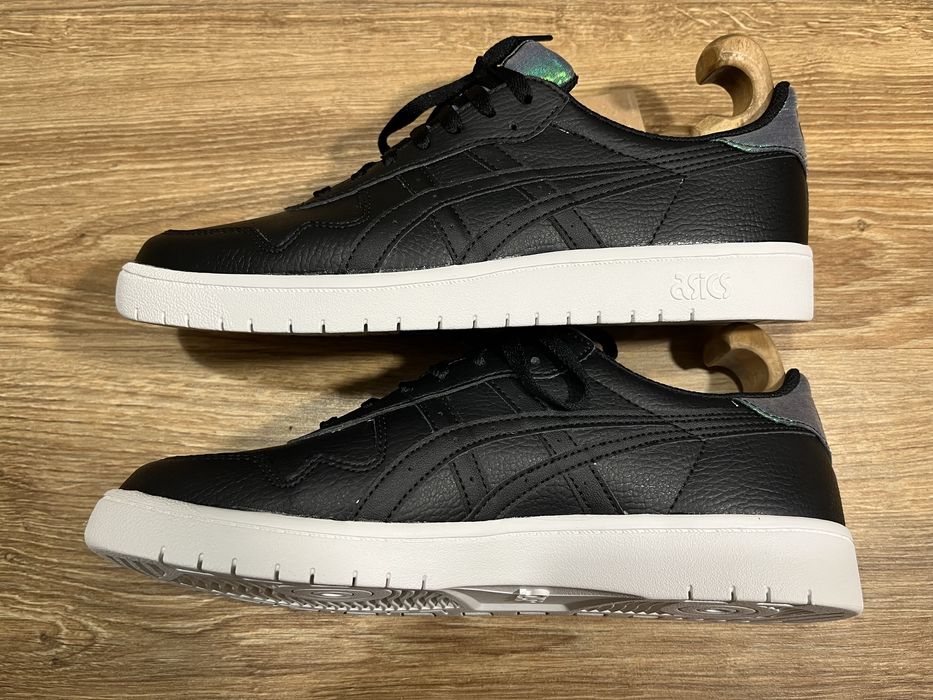чорні кросівки Asics Japan розмір 43,5(27,5 см.)