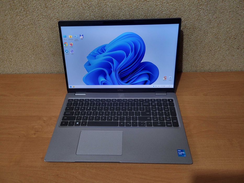 Ноутбук Dell Latitude 5520 15.6 FHD IPS i5-1145G7/16GB/SSD 512GB/Iris
