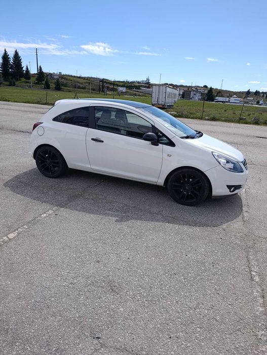 Opel corsa black edition