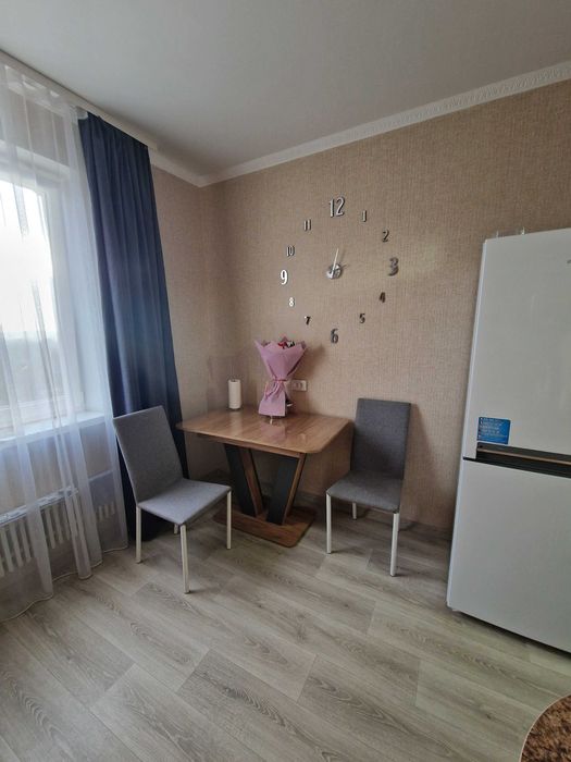 Квартира подобово в центрі місті Лозова для відрядження/відпочинку.