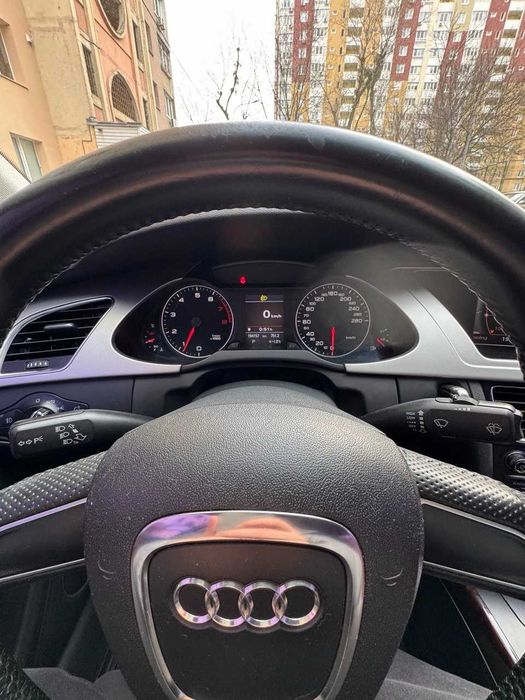 Audi A4 2009 року