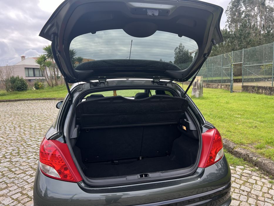 Peugeout 207 gt 1.6 hdi 110cv