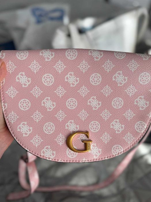 Продається сумочка Guess