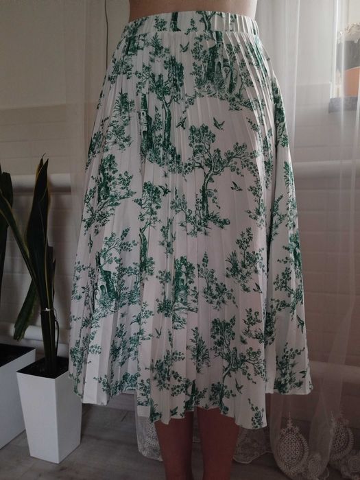 ~Спідниця міді H&M~