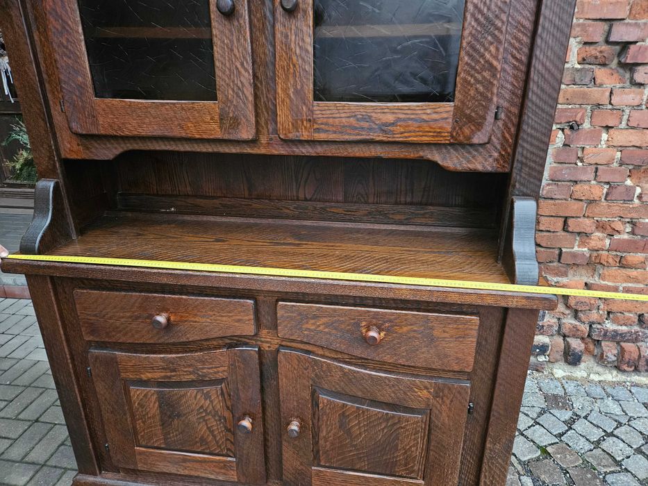 Kredens dębowy z witryną