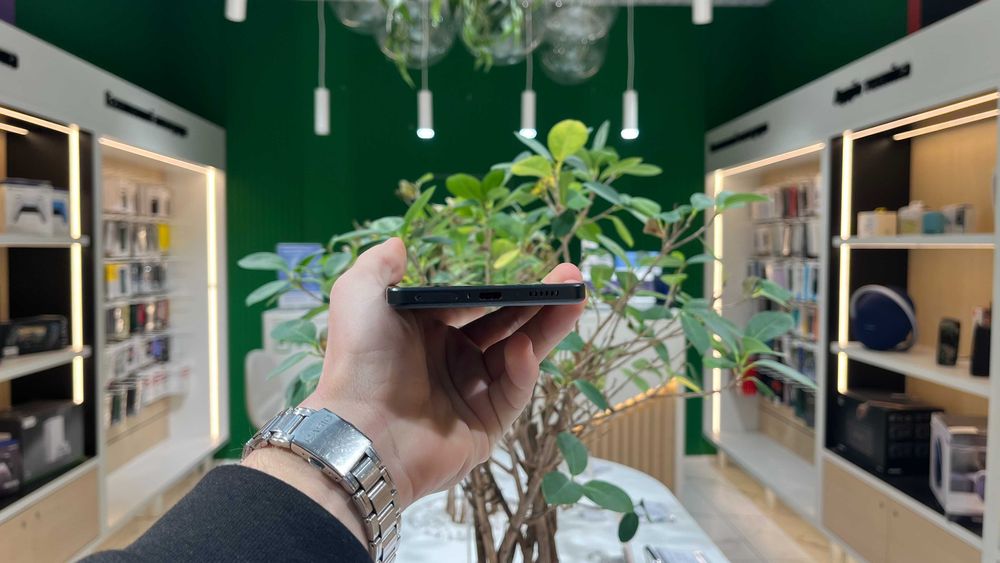 Магазин Vivo iQOO Neo 9 Pro 16/512GB Black Гарантiя Trade In