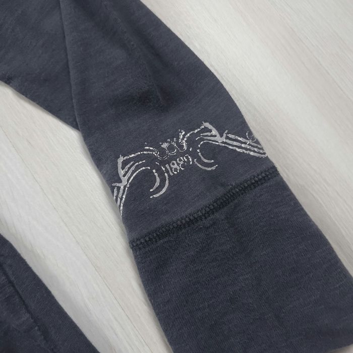 Camisa Carhartt de manga comprida com estampado vintage, estilo roupa