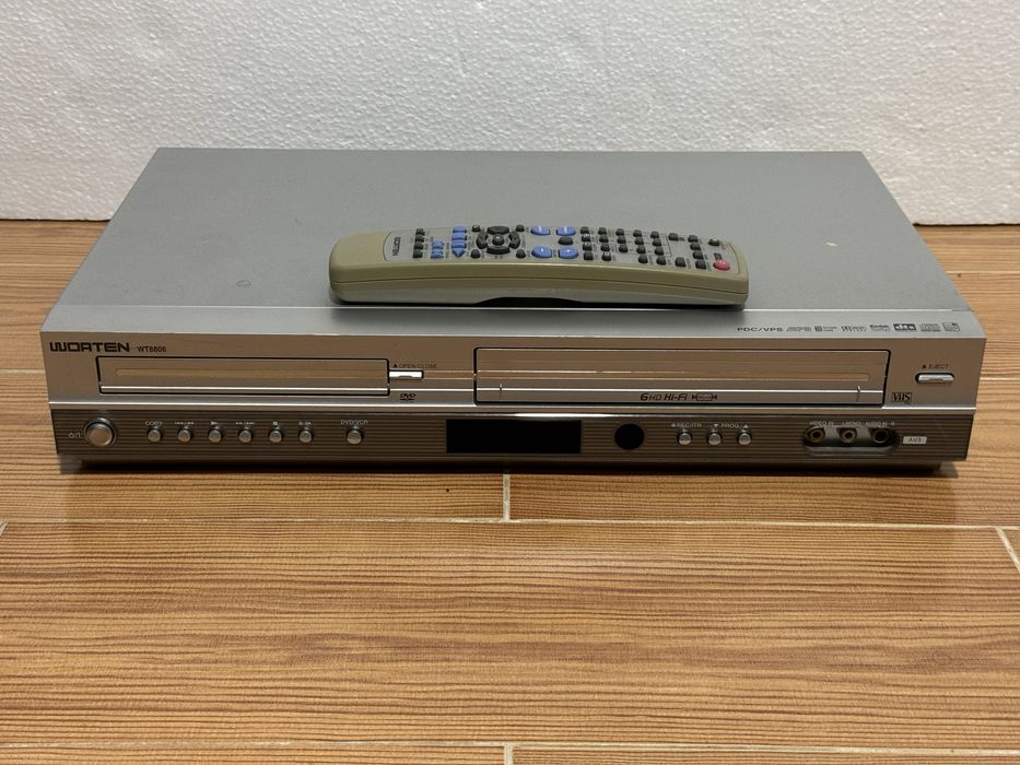 Combo DVD VHS Worten