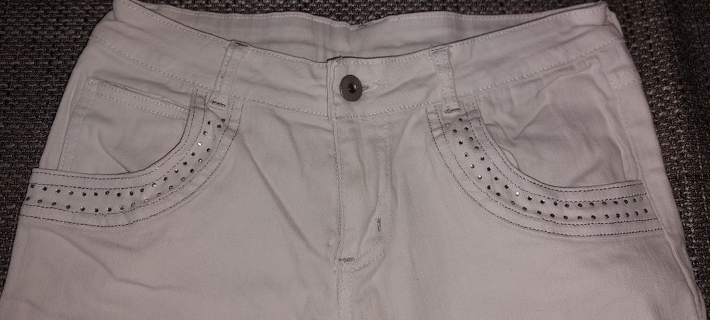 2 pary spodni Jeans białe i czarne rozmiar 158 cm 95% bawełna