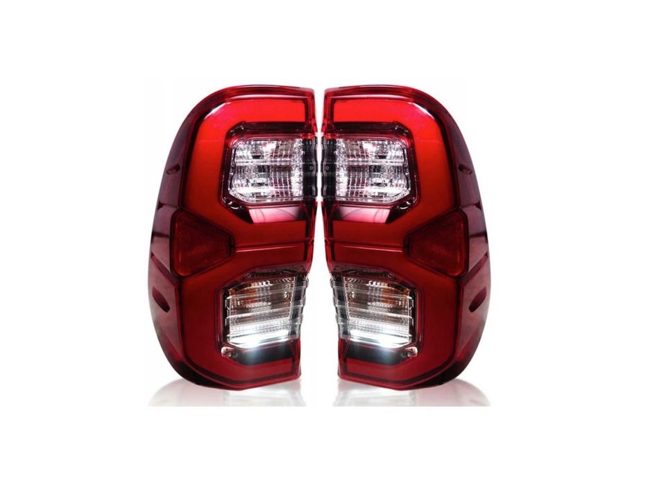 TOYOTA HILUX VIII 8 20- Фонарь лівий правий разборка