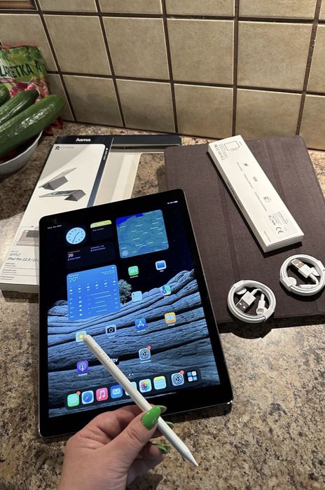 Tablet iPad Apple PRO 12.9” — NOWY RYSIK - PROCREATE