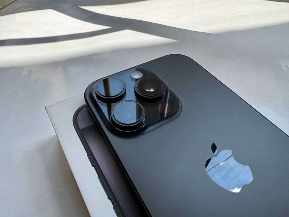 iPhone 16 Pro, Black Titanium, 128 GB