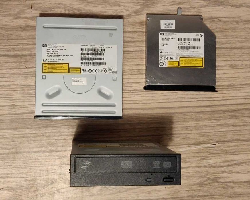 Drives de CD / DVD64740941535745122