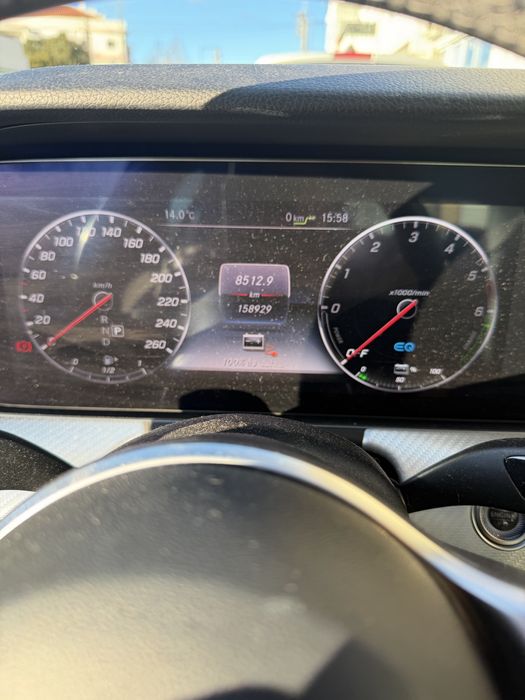 Mercedes E300de impecavel muito estimado !