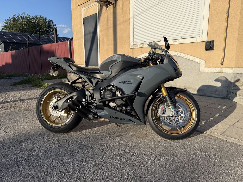 Honda cbr1000rr sp 2014 лімітований