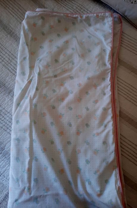 Edredon de solteiro e 2 lençois-capas