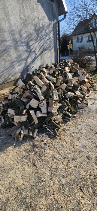 Drewno połupane kominkowe jesion