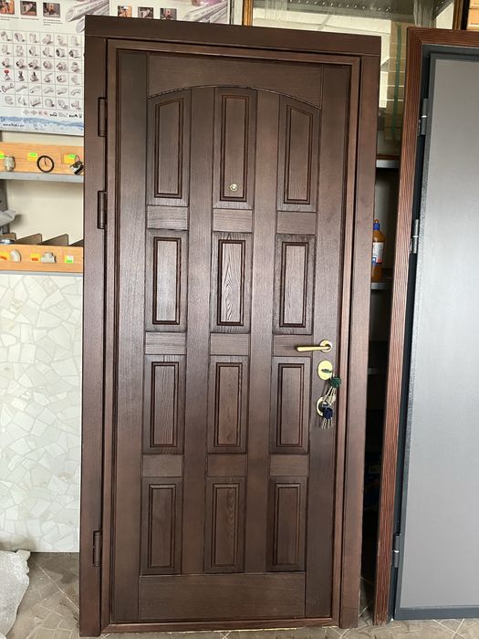 Двері вхідні броньовані РОЗПРОДАЖ