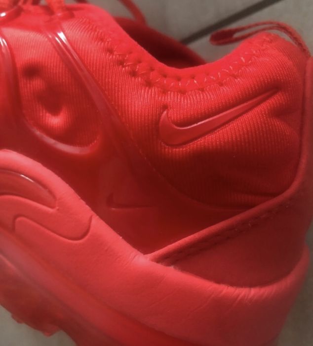 Nowe oryginalne sportowe buty Nike Vapormax Plus