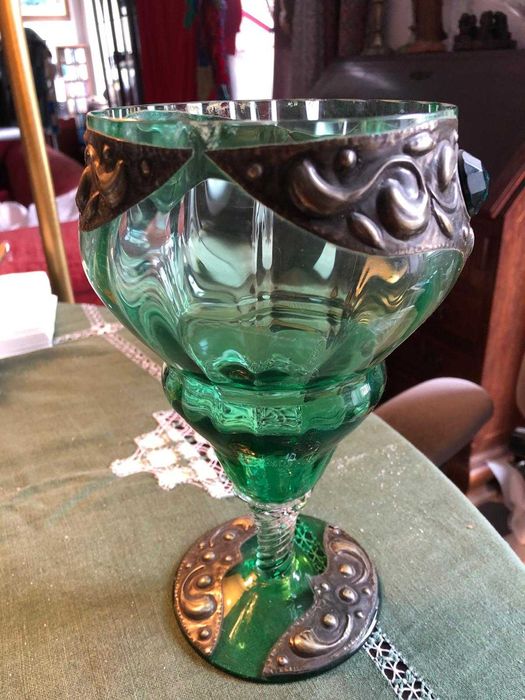 Taça verde de decoração