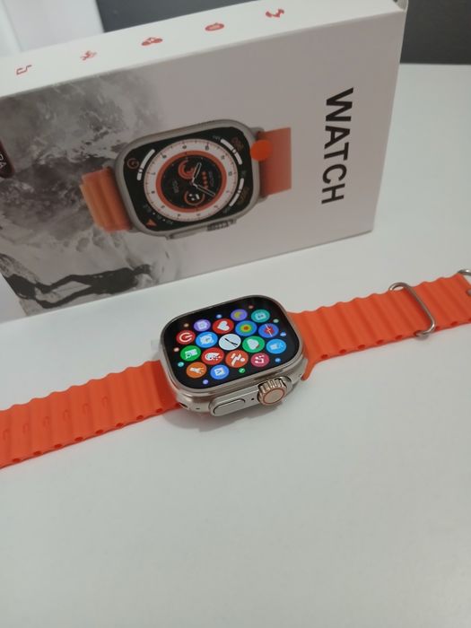 Smartwatch srebrny